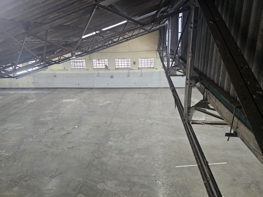 To Let commercial Property for Rent in East London Central Eastern Cape